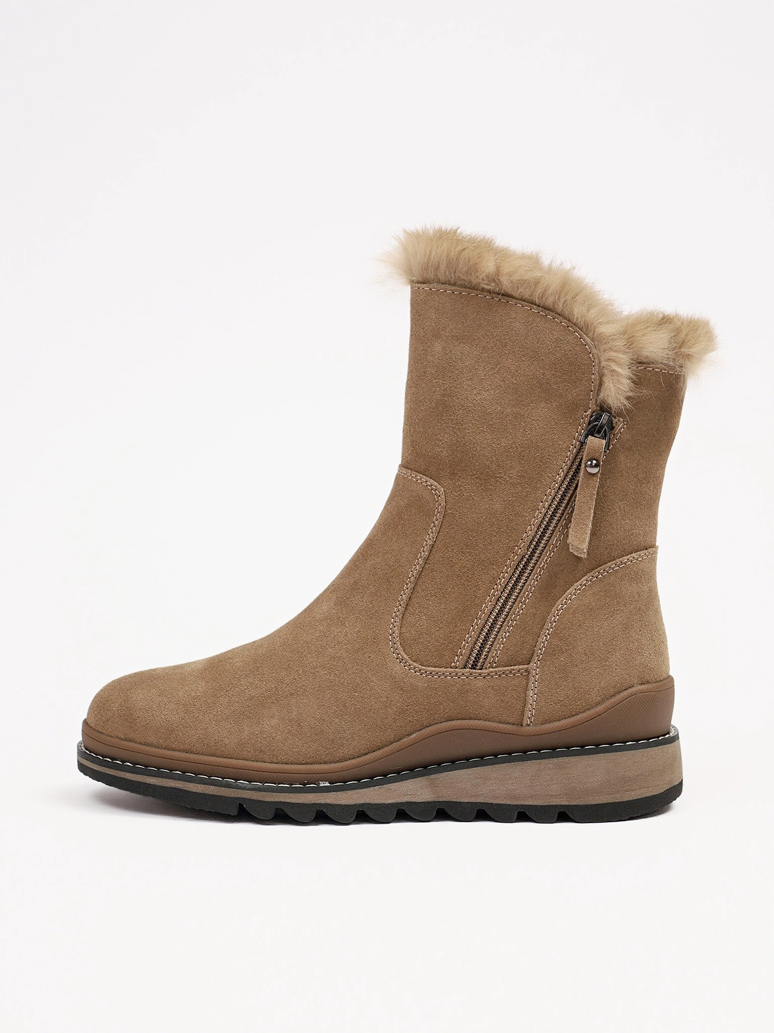 Ботинки бежевого цвета с двумя боковыми молниями